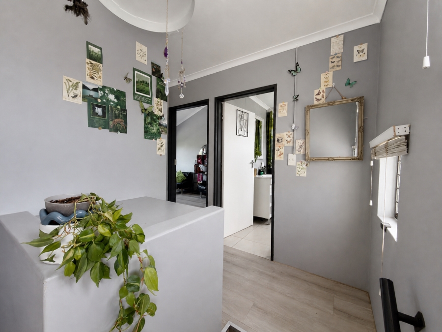 2 Bedroom Property for Sale in Table View Western Cape